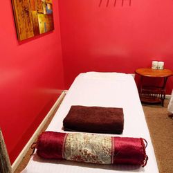 Far East Wellness - Massage room
