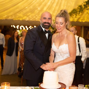 Period Pastries - Cake cutting - Custom Cakes Near Me Period Pastries - Cake cutting - Custom Cakes Near Me
