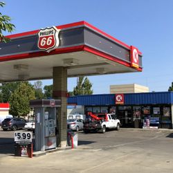 Circle K - Building Exterior