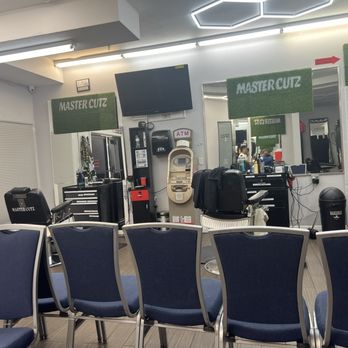Master Cutz Barber Shop - Barbers Near Me - Los Angeles, California