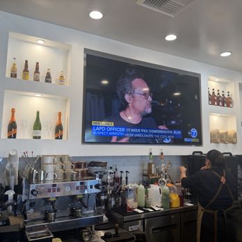 Almuerzo Café - Breakfast & Brunch Near Me - Tustin, California