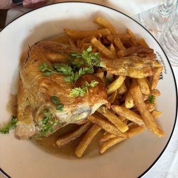 Bistro Dupleix - Roasted chicken - Brasseries Near Me - Paris, 75 Bistro Dupleix - Roasted chicken - Brasseries Near Me - Paris, 75
