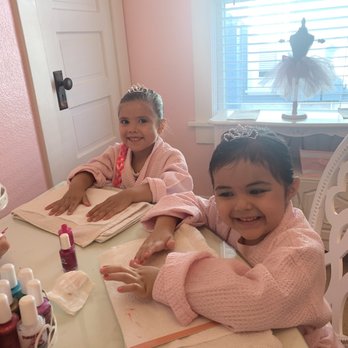 Le Petite Princesse - Party & Event Planning Near Me - Orange, California Le Petite Princesse - Party & Event Planning Near Me - Orange, California