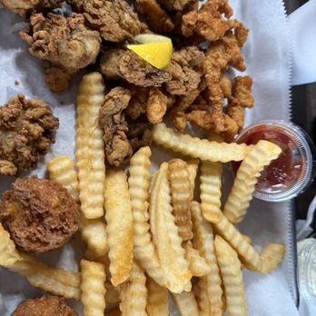 Safe Harbor Seafood - Oysters and clams - Seafood Near Me - Jacksonville, Florida
