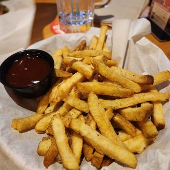 Islands Restaurant - Fries with bbq sauce - Burgers Near Me - Chino, California