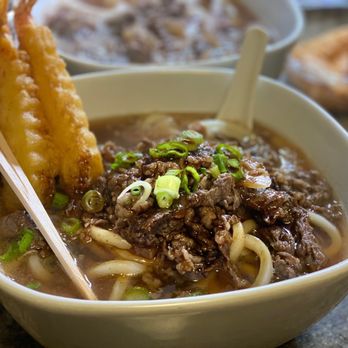 Kunugi Noodle - a bowl of noodles and meat - Japanese Near Me - Foster City, California Kunugi Noodle - a bowl of noodles and meat - Japanese Near Me - Foster City, California