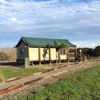 Vision Quest Ranch - Big cat bungalow (#3) - Bed & Breakfast Near Me - Salinas, California