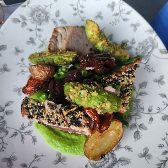 Porch and Parlor - Yellowfin tuna - Steakhouses Near Me - Memphis, Tennessee
