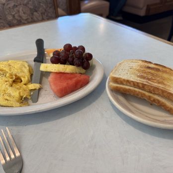 Olive Tree Cafe - Breakfast & Brunch Near Me - Oak Creek, Wisconsin