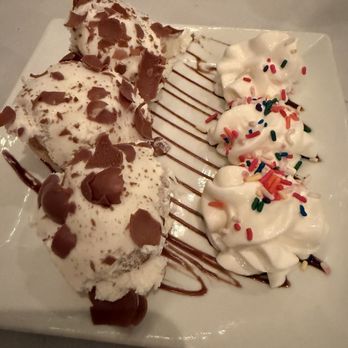 Giuliana's - Cream Puffs - Italian Near Me - Staten Island, New York