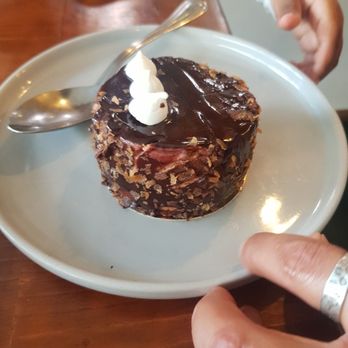 La Crique - Gateau au chocolat - Seafood Near Me - Biarritz, 64 La Crique - Gateau au chocolat - Seafood Near Me - Biarritz, 64
