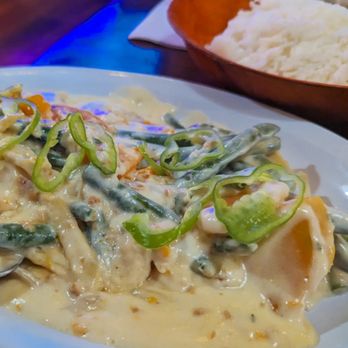 Kusina Pinoy Bistro - Ginataang sitaw at kalabasa - Filipino Near Me - Woodside, New York Kusina Pinoy Bistro - Ginataang sitaw at kalabasa - Filipino Near Me - Woodside, New York