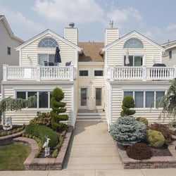 The Quintin Group - Ocean City, NJ prop for sale. Gold Coast http://www.jerseyshorerealestatesearch.com/property/454209/