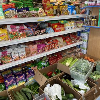 Kelly's Korner - International Grocery Near Me - Honolulu, Hawaii