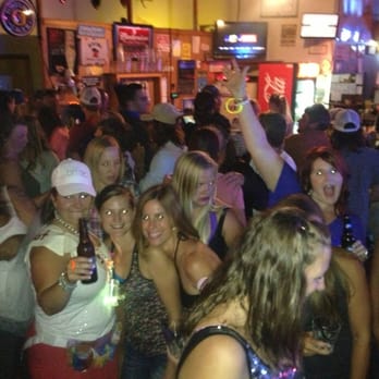 Mt Hood Brewing - Rainbow Tavern - Bars Near Me - Maupin, Oregon Mt Hood Brewing - Rainbow Tavern - Bars Near Me - Maupin, Oregon