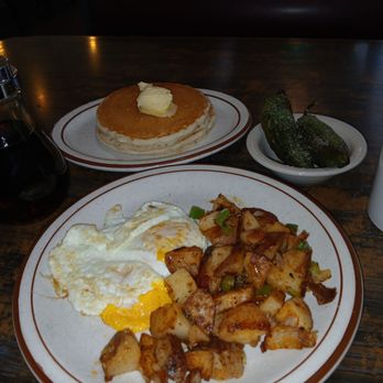 Alpine Coffee Shop - Best Breakfast ever!!! Yum - American Near Me - Big Bear Lake, California