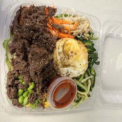Hola Seoul - B-1. Bibimbap + beef, not bad, lots of veg