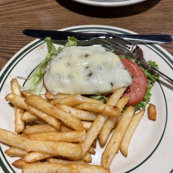 Ollie Cat Cafe - Grilled chicken and fries were good! - American Near Me - Luray, Virginia
