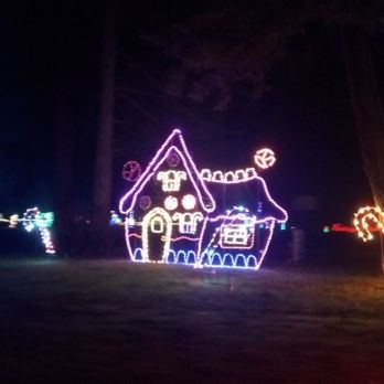 Fantasy Lights Spanaway Lake - Parks Near Me - Tacoma, Washington