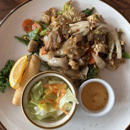 23. Pad Kee Mao (Drunken Noodles) - Min 23. Pad Kee Mao (Drunken Noodles) - Min