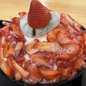 Sulbing Cafe - Strawberry - Cafes Near Me - Mountain View, California Sulbing Cafe - Strawberry - Cafes Near Me - Mountain View, California
