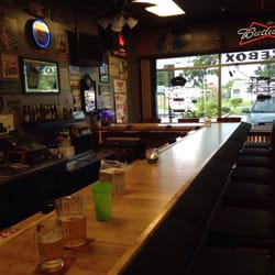 Hookers Hole Saloon - The bar so clean