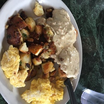 Red Apple Cafe - Fried chicken and eggs with country style potatoes - Breakfast & Brunch Near Me - Fresno, California Red Apple Cafe - Fried chicken and eggs with country style potatoes - Breakfast & Brunch Near Me - Fresno, California