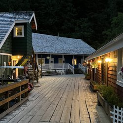 Killer Whale Café - Telegraph Cove boardwalk to the Whale Interpretive Centre.