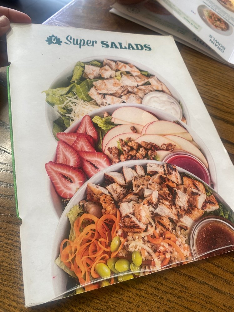 SUPER SALADS Updated May 2024 10 Photos & 11 Reviews Av. Lopez