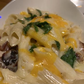 Applebee's Grill + Bar - Side 4-Cheese Mac & Cheese - American Near Me - Kingston, New York