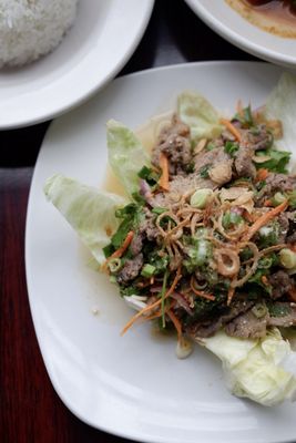 Bee Thai Kitchen by null