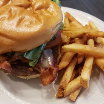 Masterpeace Grill - Classic bacon cheeseburger - Cheesesteaks Near Me - Conshohocken, Pennsylvania Masterpeace Grill - Classic bacon cheeseburger - Cheesesteaks Near Me - Conshohocken, Pennsylvania