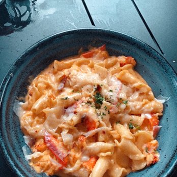 ninetwentyfive - Lobster Fra' Diavolo - Bars Near Me - Wayzata, Minnesota