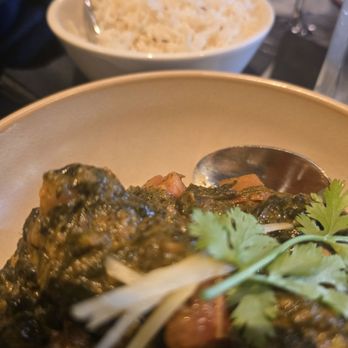 Badmaash - Saag Paneer and Basmati rice - Indian Near Me - Los Angeles, California Badmaash - Saag Paneer and Basmati rice - Indian Near Me - Los Angeles, California
