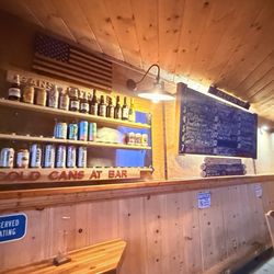 Uptowner Pub & Patio