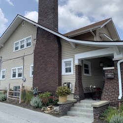 Bread Basket Cafe & Bakery - In an old house