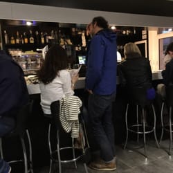 Rincon del Nazareno - La barra del Nazareno, el restaurante escaleras abajo