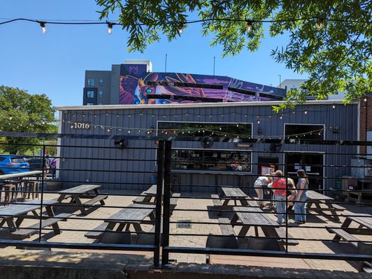 Birdsong Brewing Co. by null