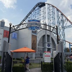Six Flags - Justice League