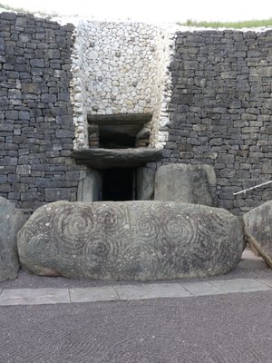 Newgrange by null