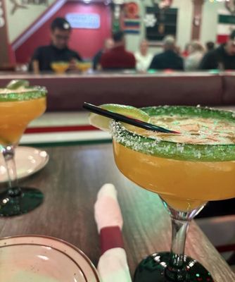 Los Caballeros by null