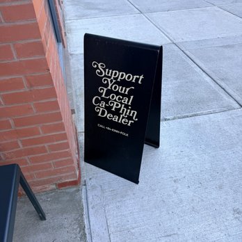 Kinhfolk - Sign - Coffee & Tea Near Me - Brooklyn, New York