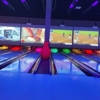 Main Event Independence - a bowling alley with bowling lanes - Arcades Near Me - Independence, Missouri Main Event Independence - a bowling alley with bowling lanes - Arcades Near Me - Independence, Missouri