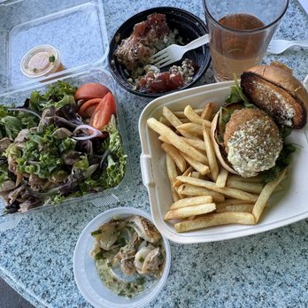 Nico's Pier 38 - Seafood Near Me - Honolulu, Hawaii
