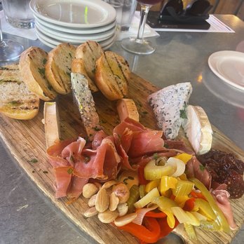 La Bodega - Meat and cheese plate - Tapas Bars Near Me - Kansas City, Missouri La Bodega - Meat and cheese plate - Tapas Bars Near Me - Kansas City, Missouri