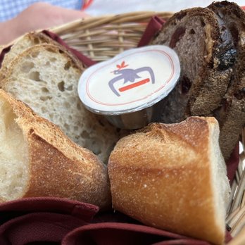 Le Diplomate - Brasseries Near Me - Washington, DC, District of Columbia