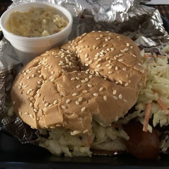 Johnson Brothers BBQ - Loaded Link sandwich and side of Mac n cheese - Food Trucks Near Me - Compton, California