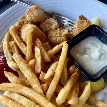 Pavilion - Crispy Scallops - Bars Near Me - Bolton, New York