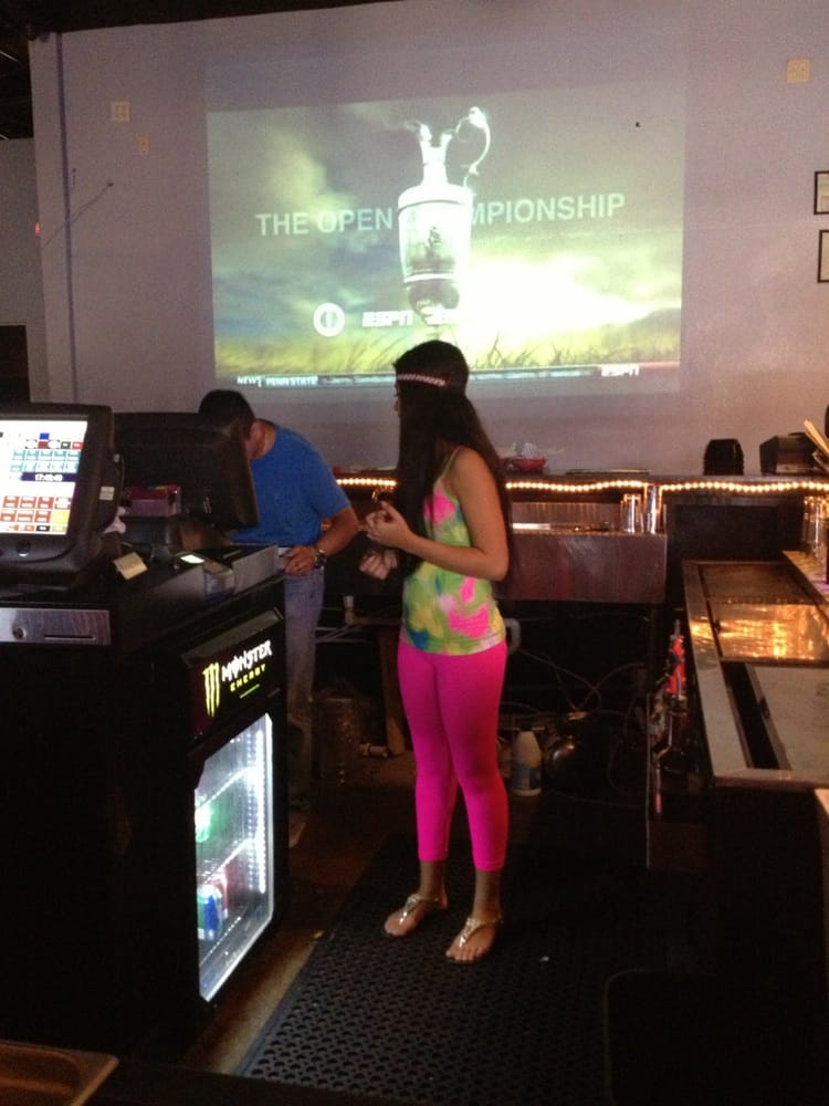 CLUB CHILL Updated August 2024 610 Lewis Ln, Harlingen, Texas