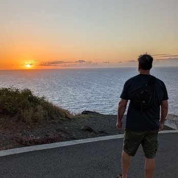 Makapu'u Point Lighthouse Trail - Sunrise - Hiking Near Me - Honolulu, Hawaii Makapu'u Point Lighthouse Trail - Sunrise - Hiking Near Me - Honolulu, Hawaii